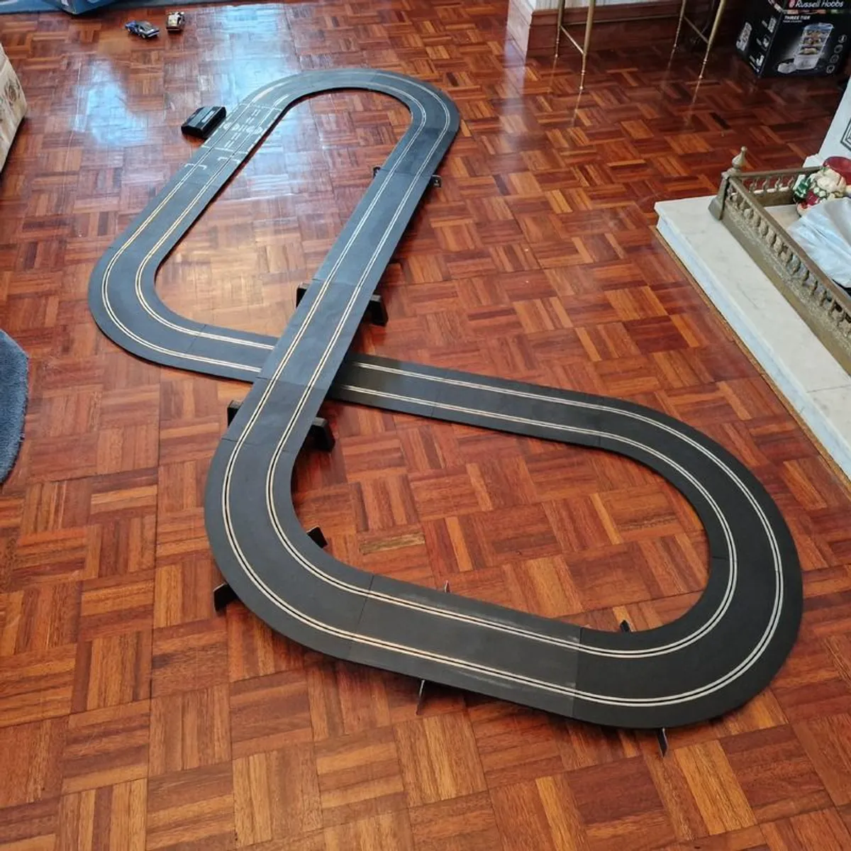 Scalextric ARC ONE American Muscle Set with extra track ( GT classic ) - Image 3
