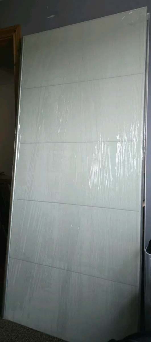 2 sliding wardrobe doors FREE MUST COLLECT ASAP - Image 1