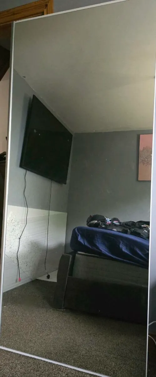 2 sliding wardrobe doors FREE MUST COLLECT ASAP - Image 2