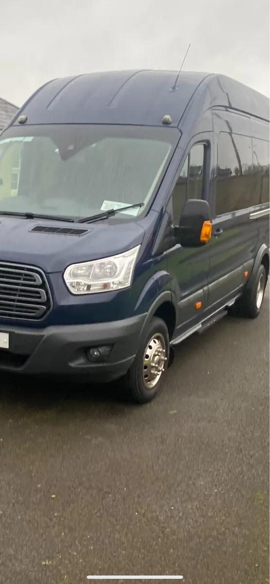 Bus - Image 1