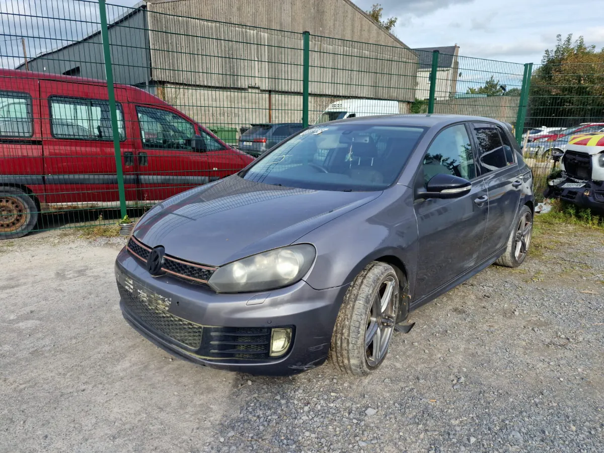 11 VOLKSWAGEN GOLF  1.6 TDI (CAYH) FOR BREAKING - Image 1