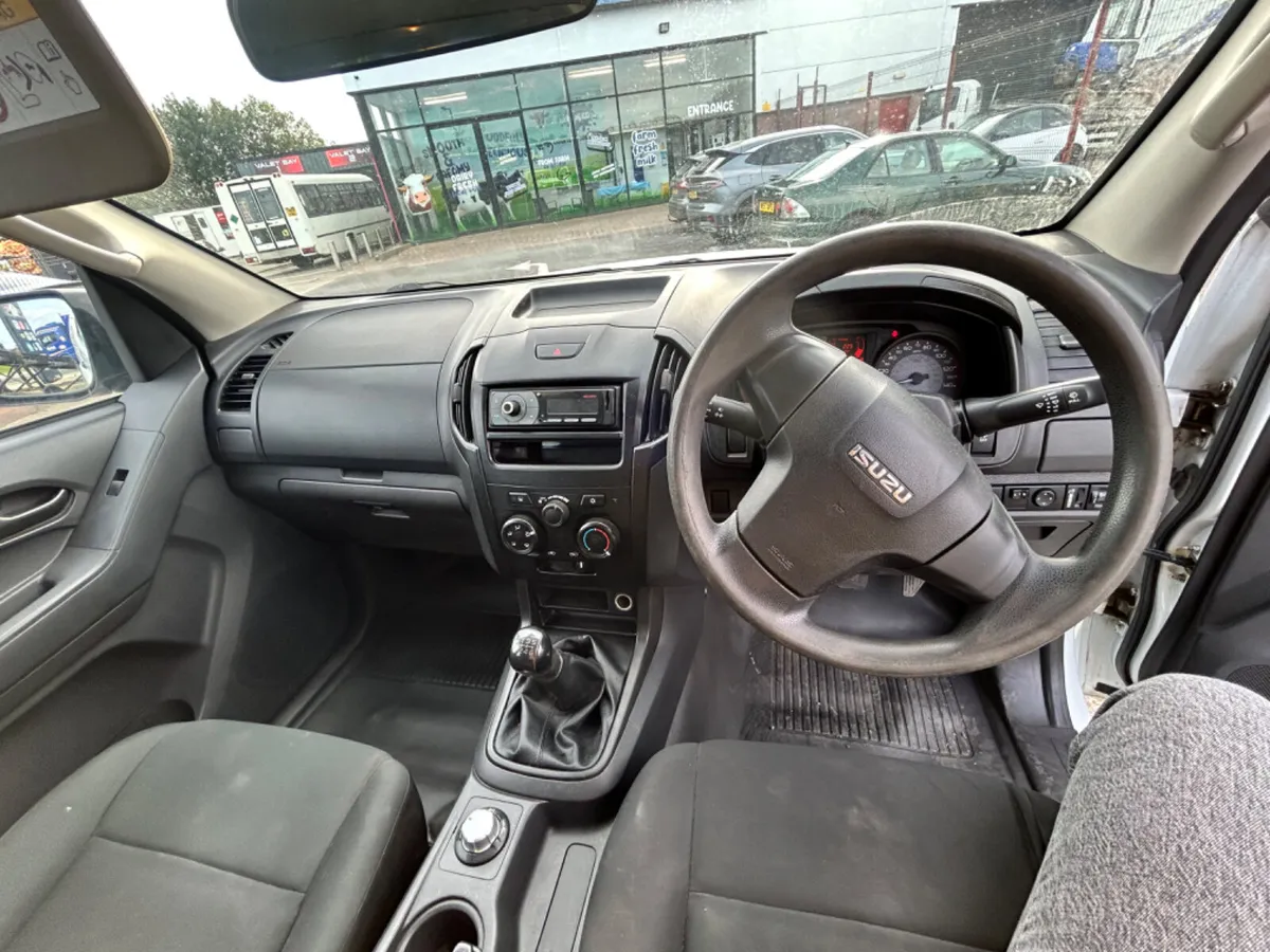 Isuzu D-Max 2018 - Image 3