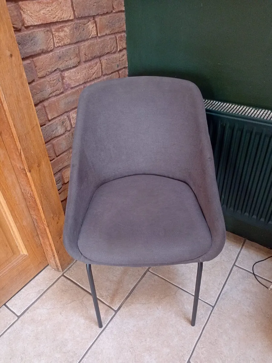 Dining chairs - Image 1