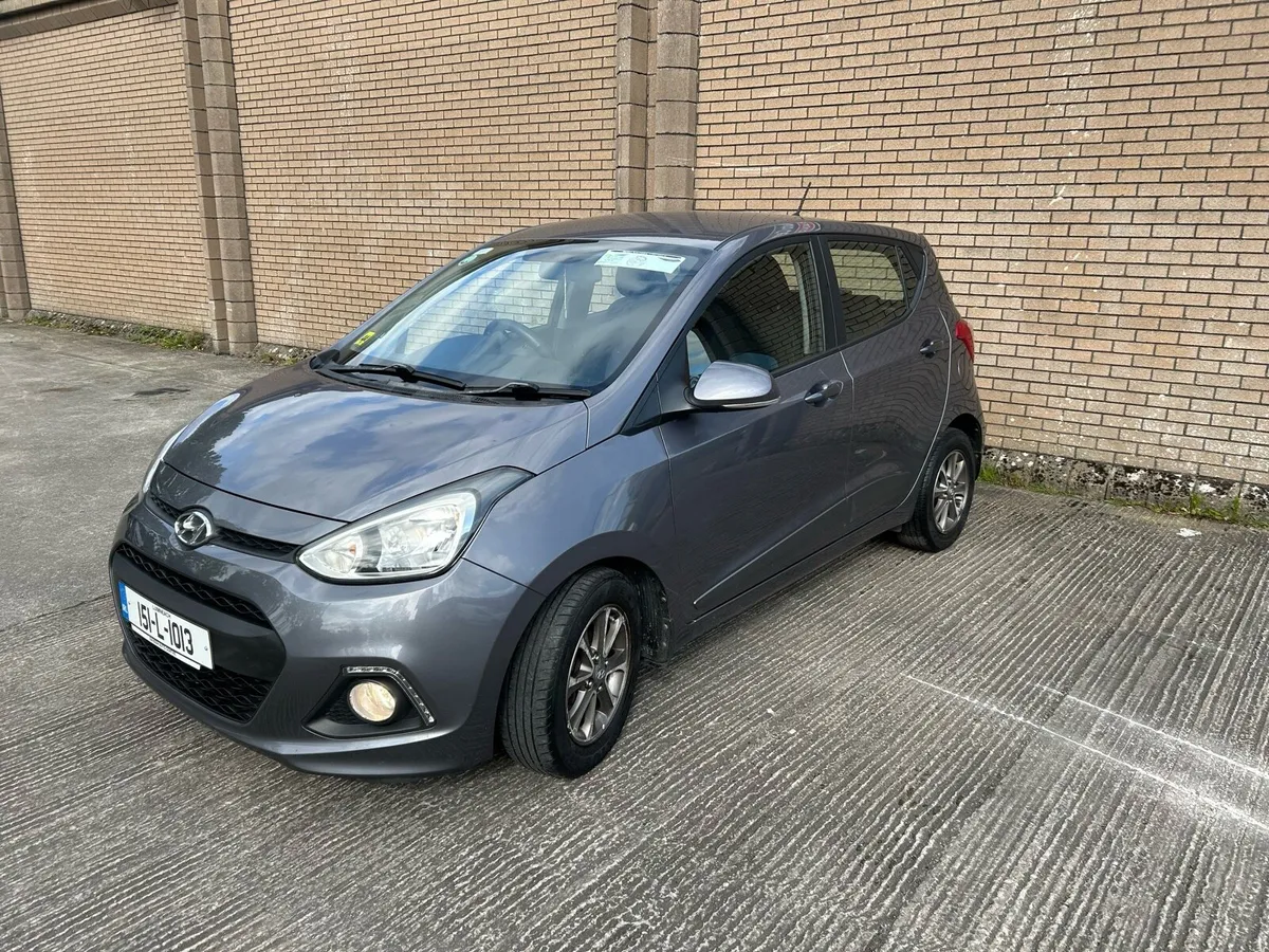 2015 HYUANDAI I10 DELUXE 4 dr - Image 4