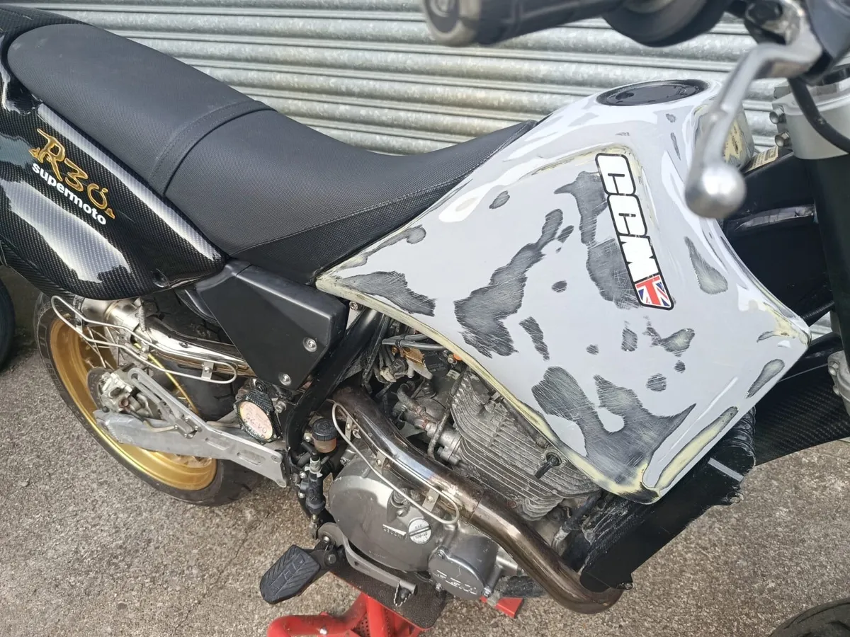 CCM R30 / SUPERMOTO - Image 4