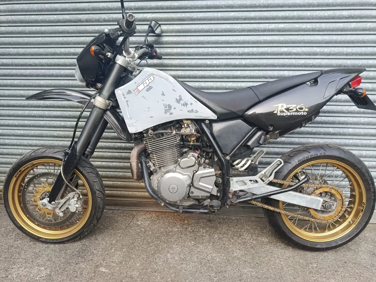 CCM R30 / SUPERMOTO - Image 1