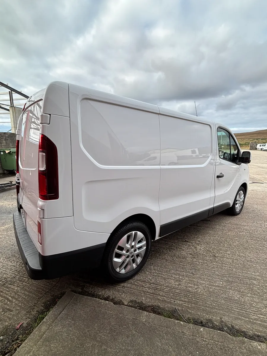 2018 RENAULT TRAFFIC SPORT NEW CVRT WARRANTY - Image 3