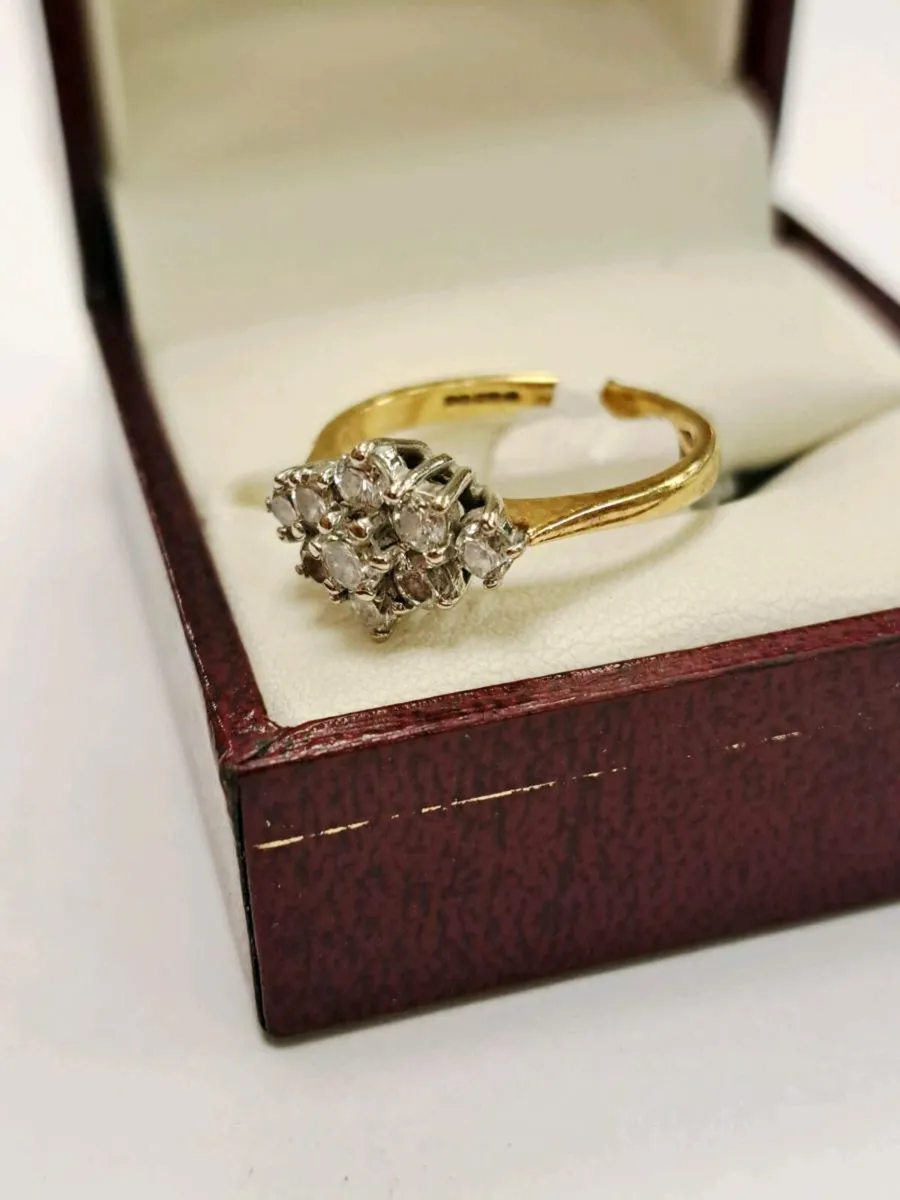 18K Gold Diamond Ring 18CT - Image 2