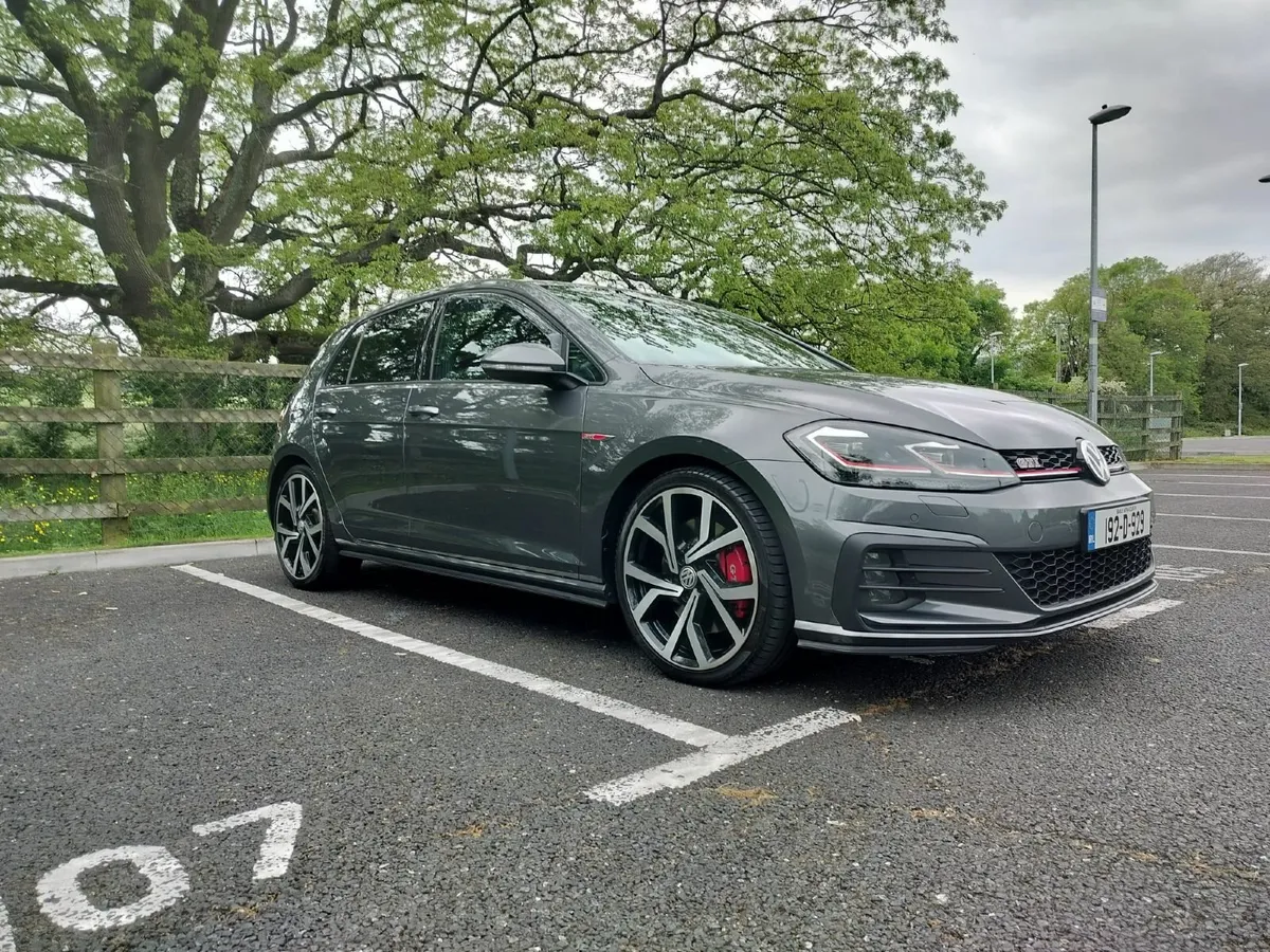 Volkswagen Golf GTI Performance Pack - Manual - Image 1