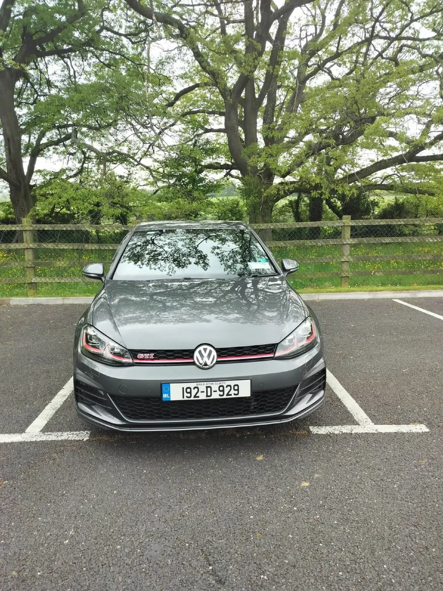 Volkswagen Golf GTI Performance Pack - Manual - Image 3