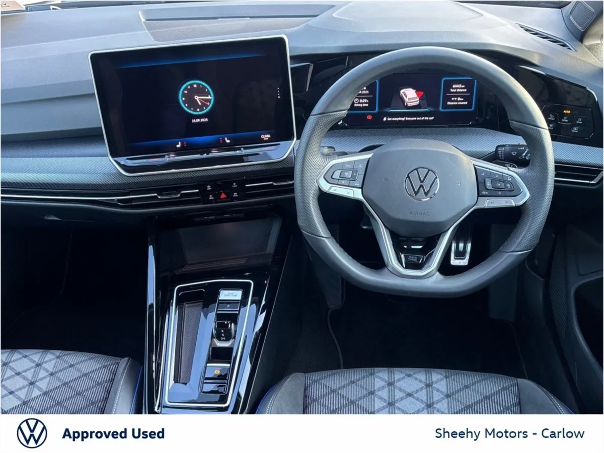 Volkswagen Golf 2.0tdi Rline DSG 5DR - Image 2