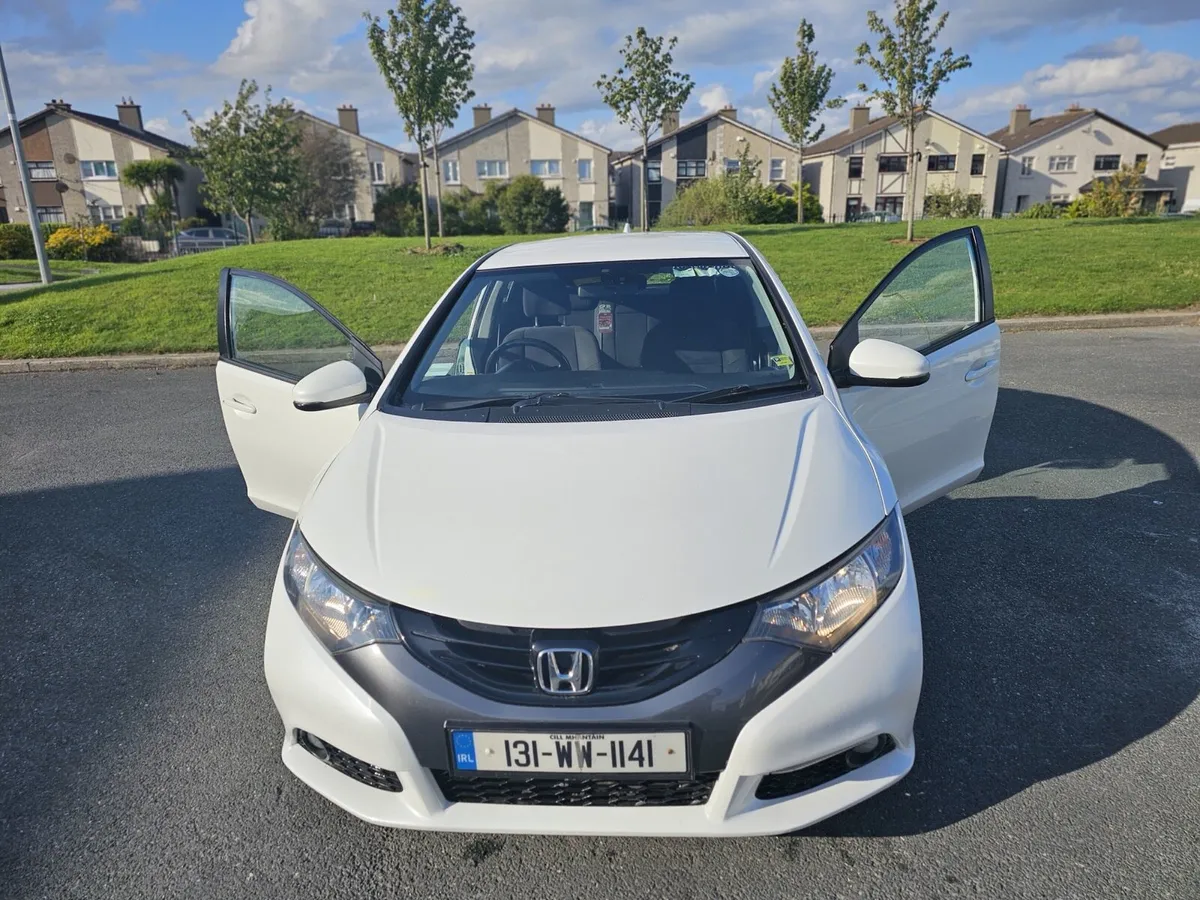 2013 Honda civic with fresh NCT - Image 1