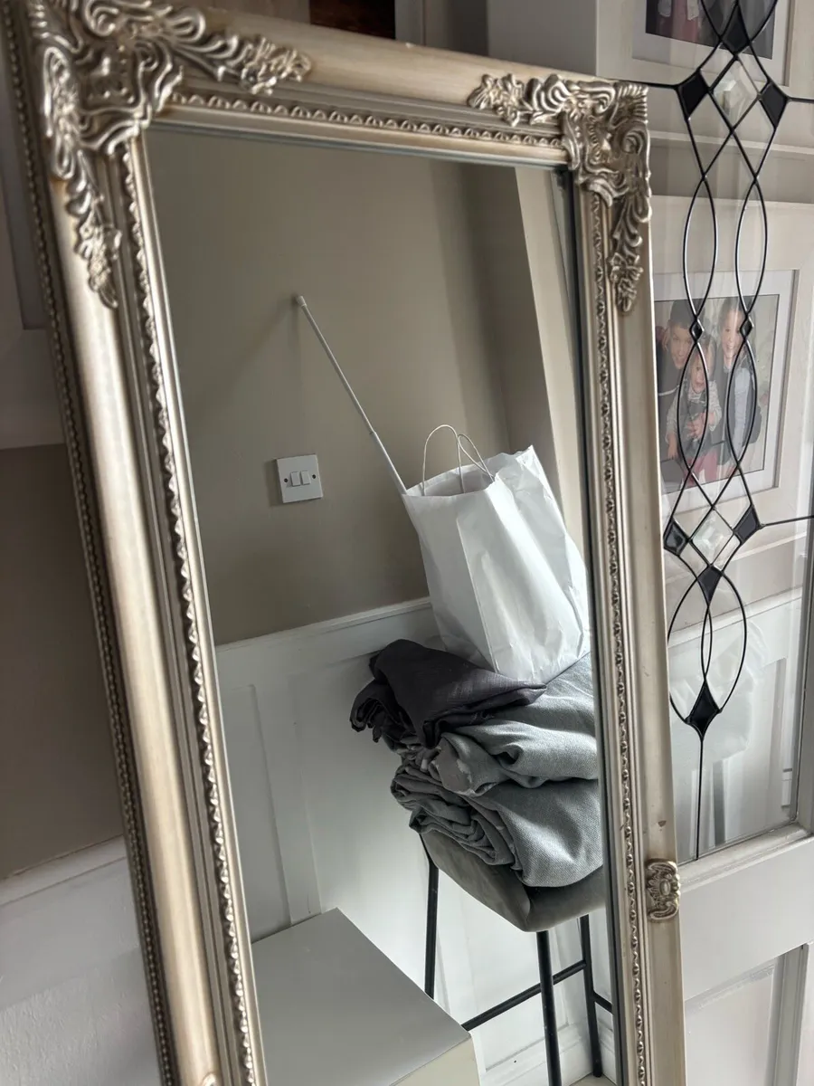Bedroom mirror - Image 2