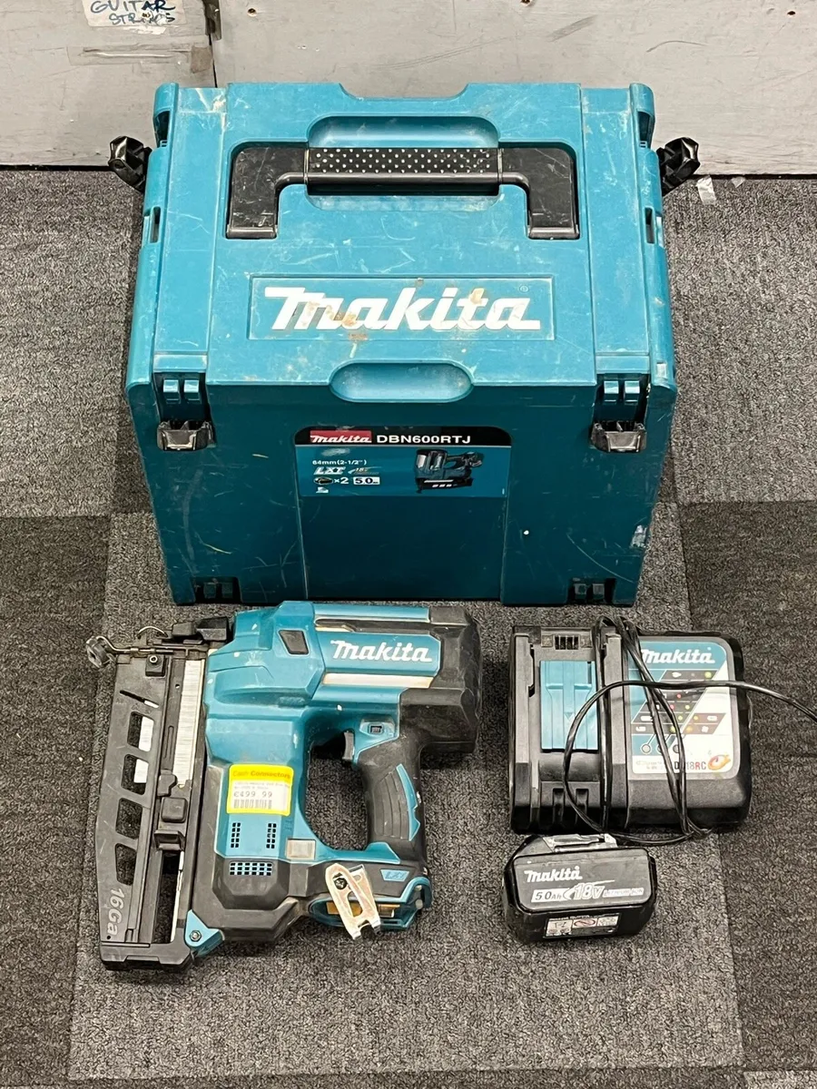Makita 2nd Fix Nail Gun - Image 1