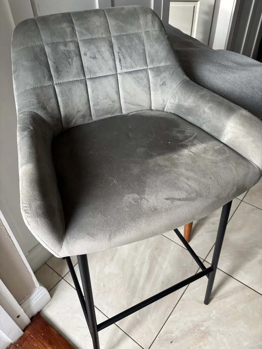 High chair - Image 1