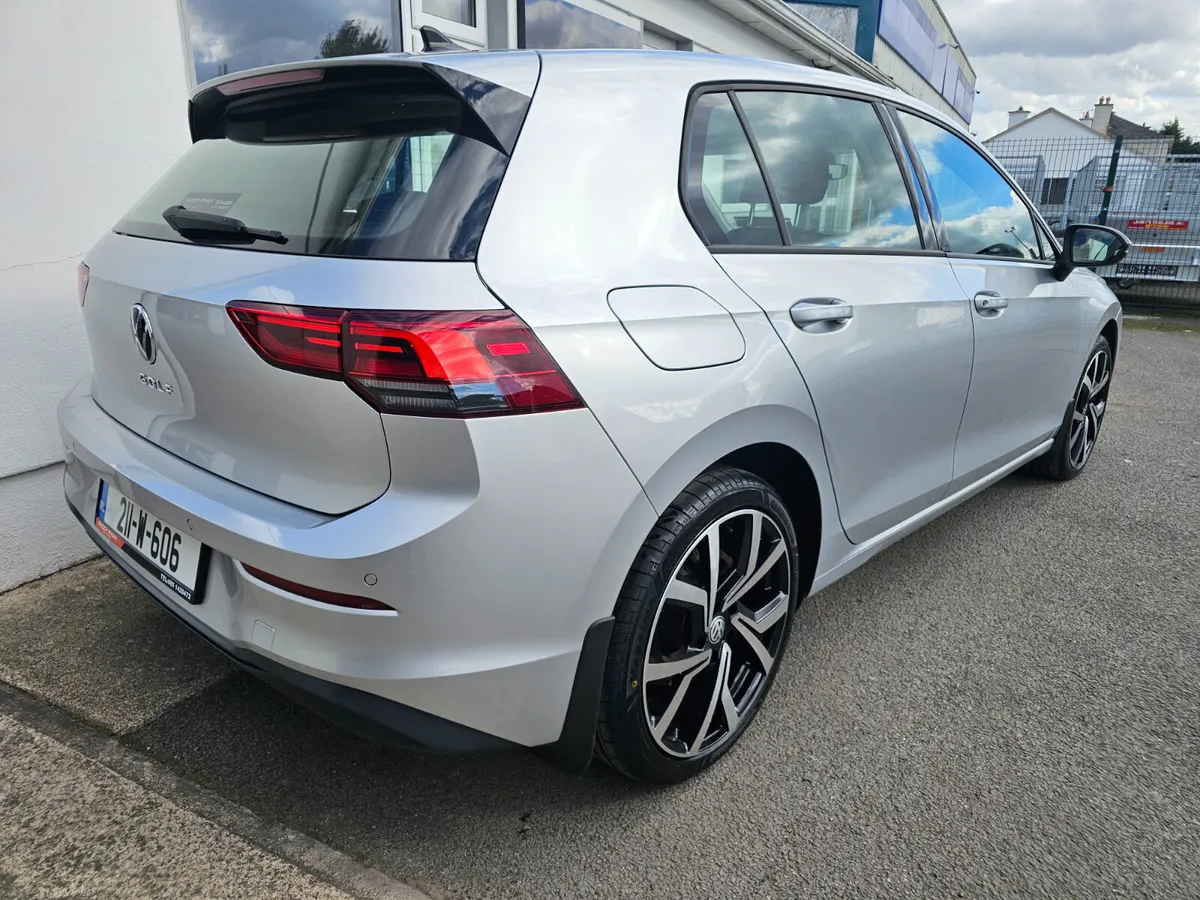 2021 Volkswagen Golf 2.0Tdi 115BHP Manual Life - Image 3