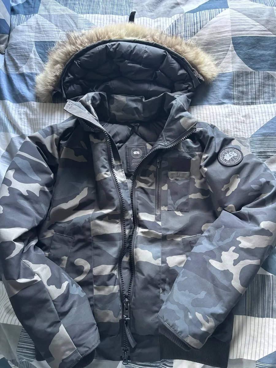 Canada goose jacket - Image 1
