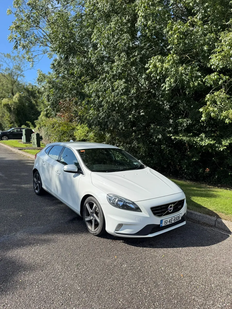 2015 VOLVO V40 1.6 R DESIGN 087-2535286 - Image 1
