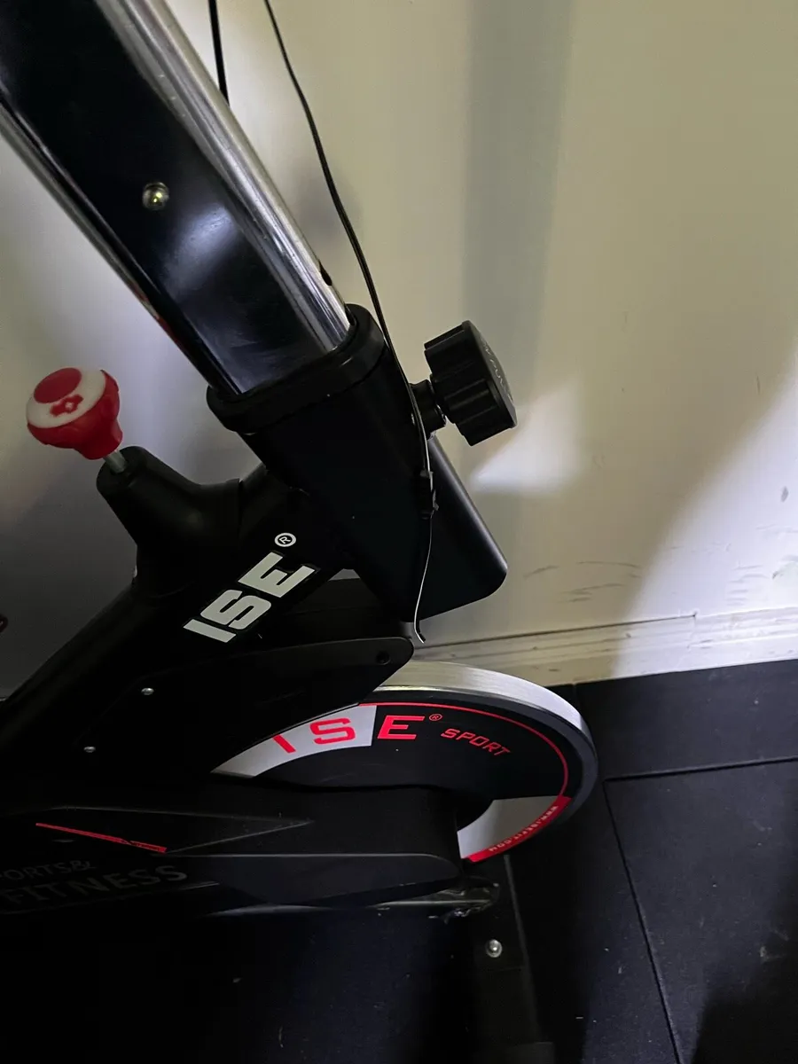 Ise spinning bike - Image 3
