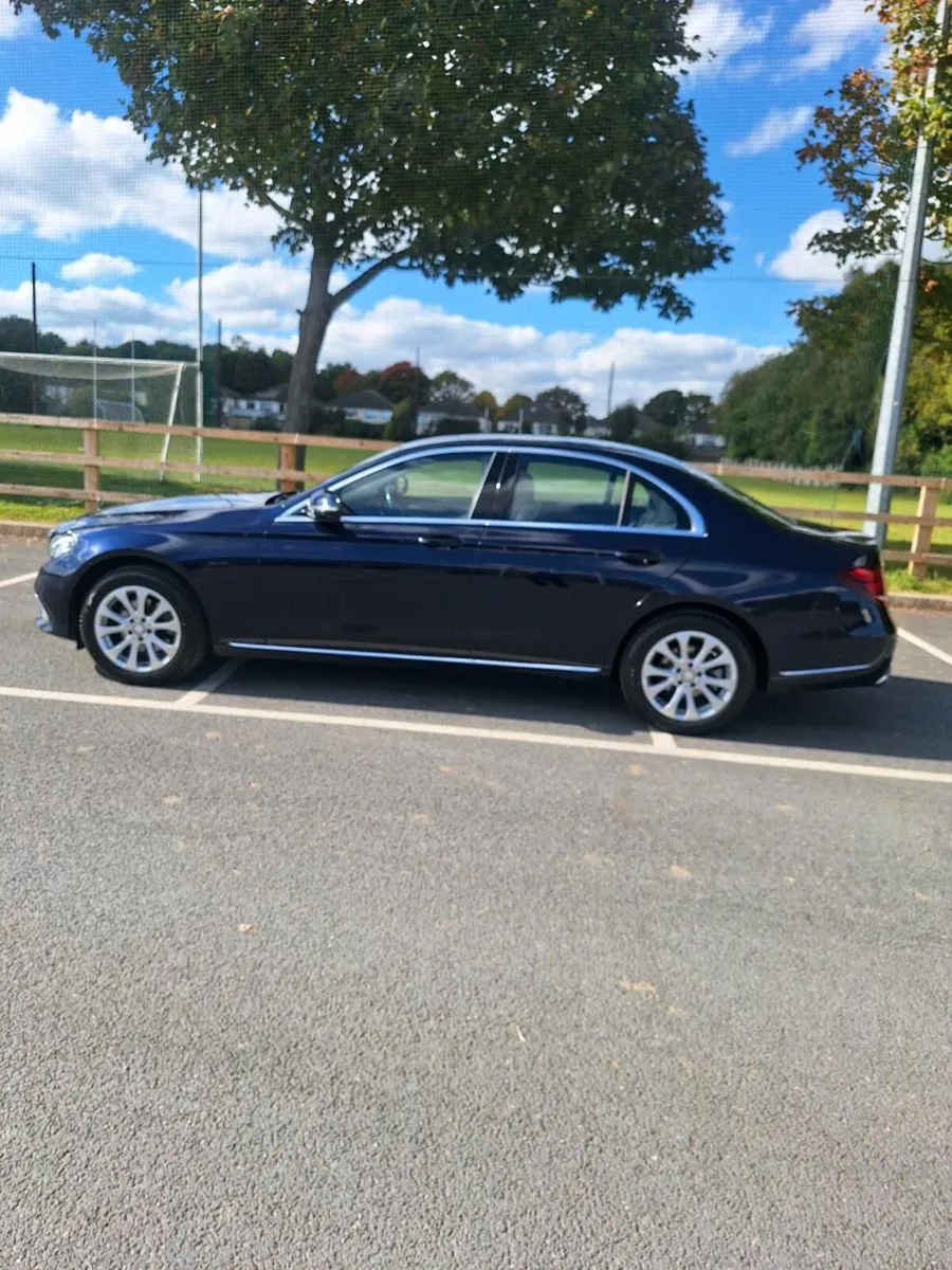 2016 MERCEDES BENZ E220d - Image 4