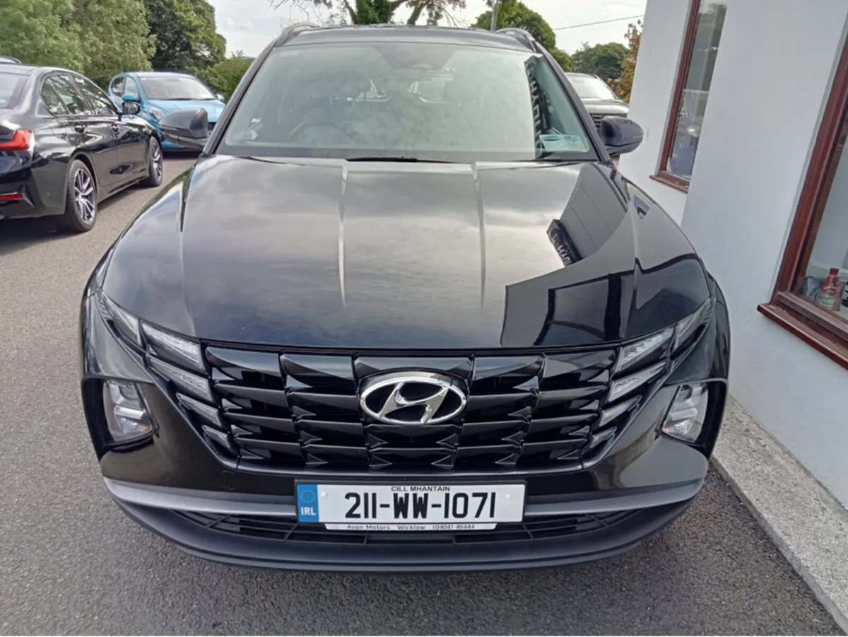 Hyundai Tucson IX35 EXECUTIVE 2TONE HEV AUTO 5DR - Image 2