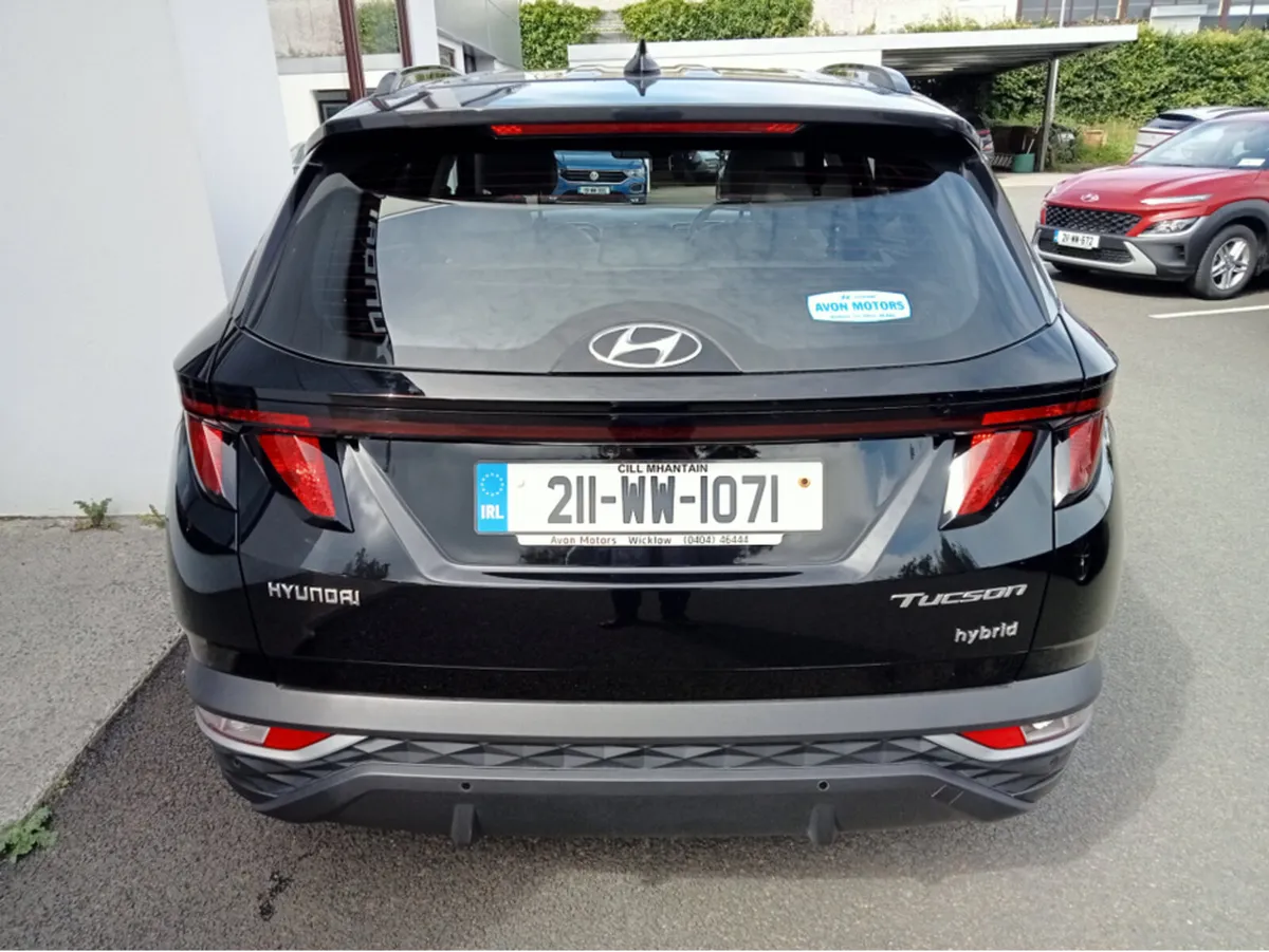 Hyundai Tucson IX35 EXECUTIVE 2TONE HEV AUTO 5DR - Image 4