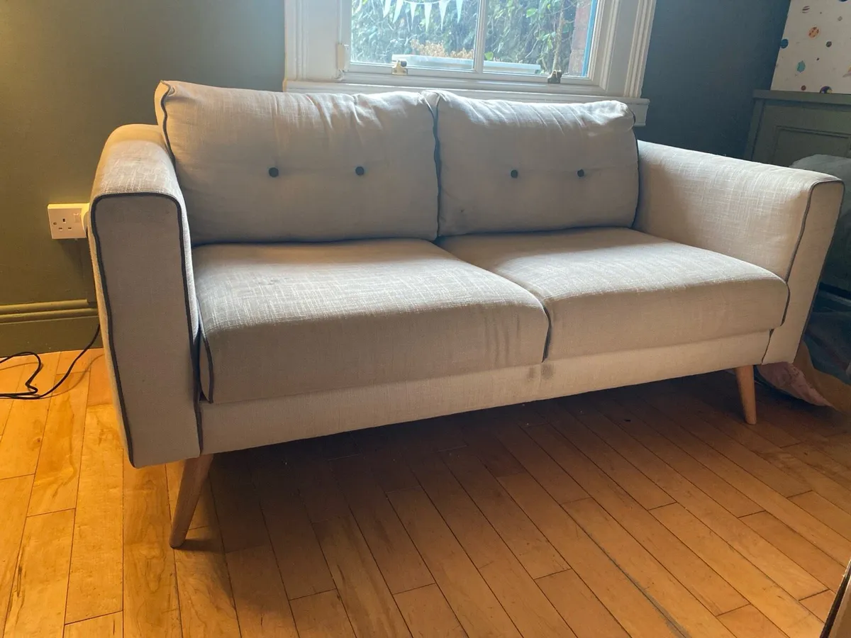 Couch - Image 2
