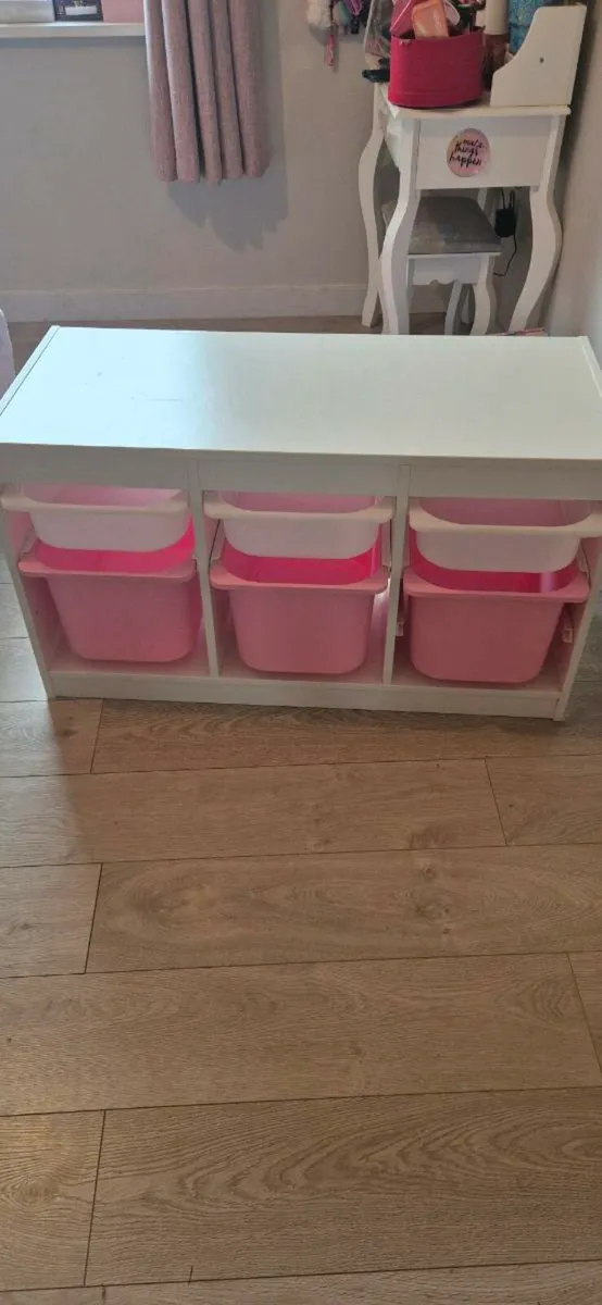 Storage unit - Image 2