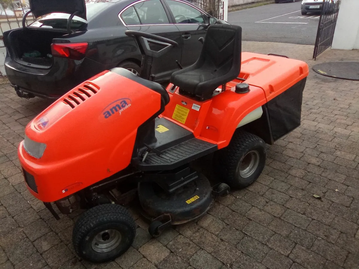Ride on lawnmower - Image 2