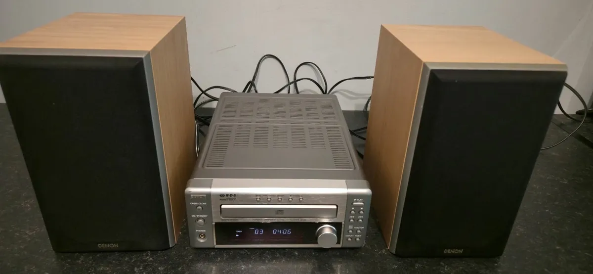 MINI HI-FI DENON UD-M3 , SPEAKERS MISSION FREE - Image 2