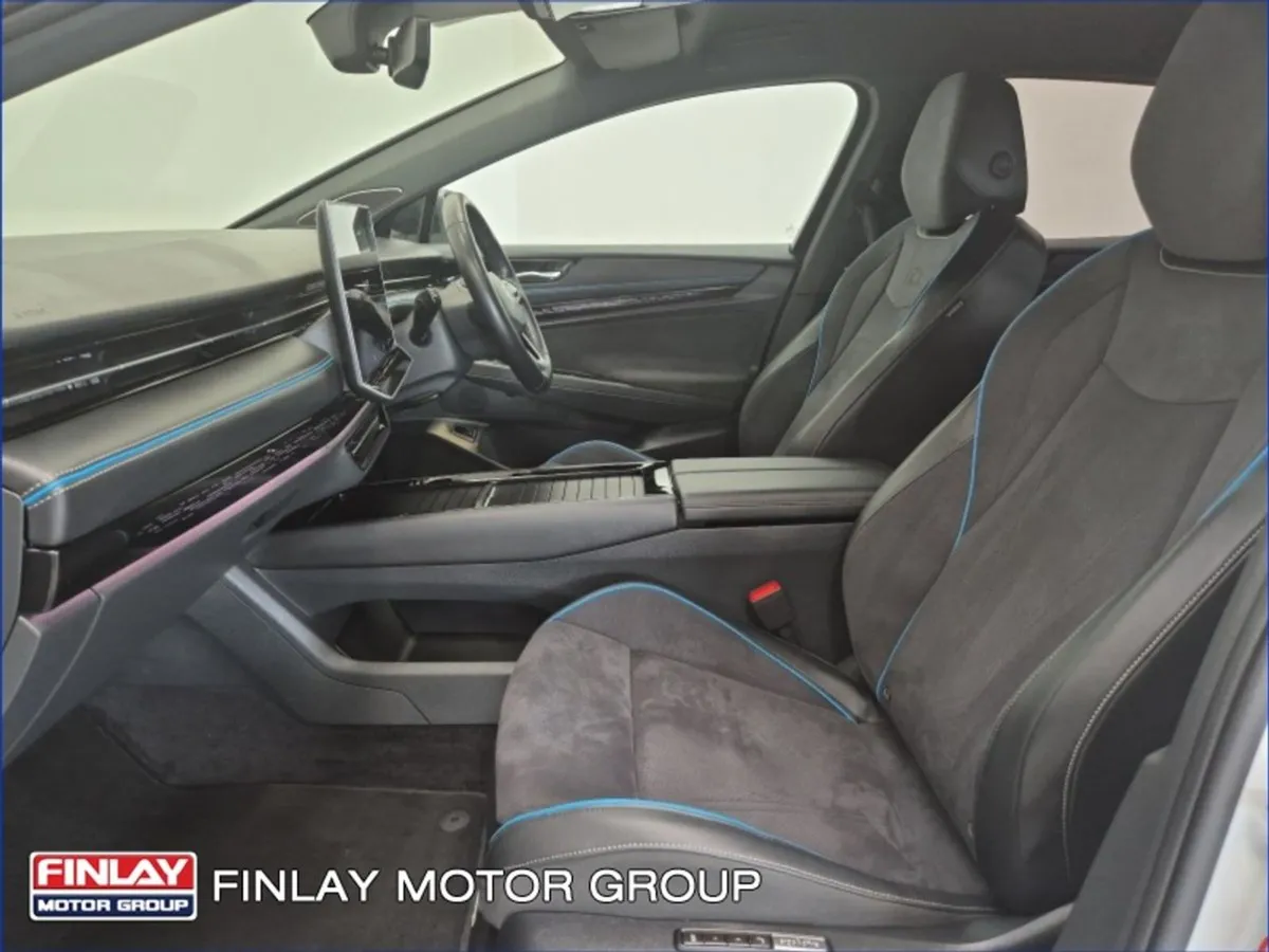 Volkswagen ID.7 PRO 77kwh 286HP - Massage Seats - Image 4