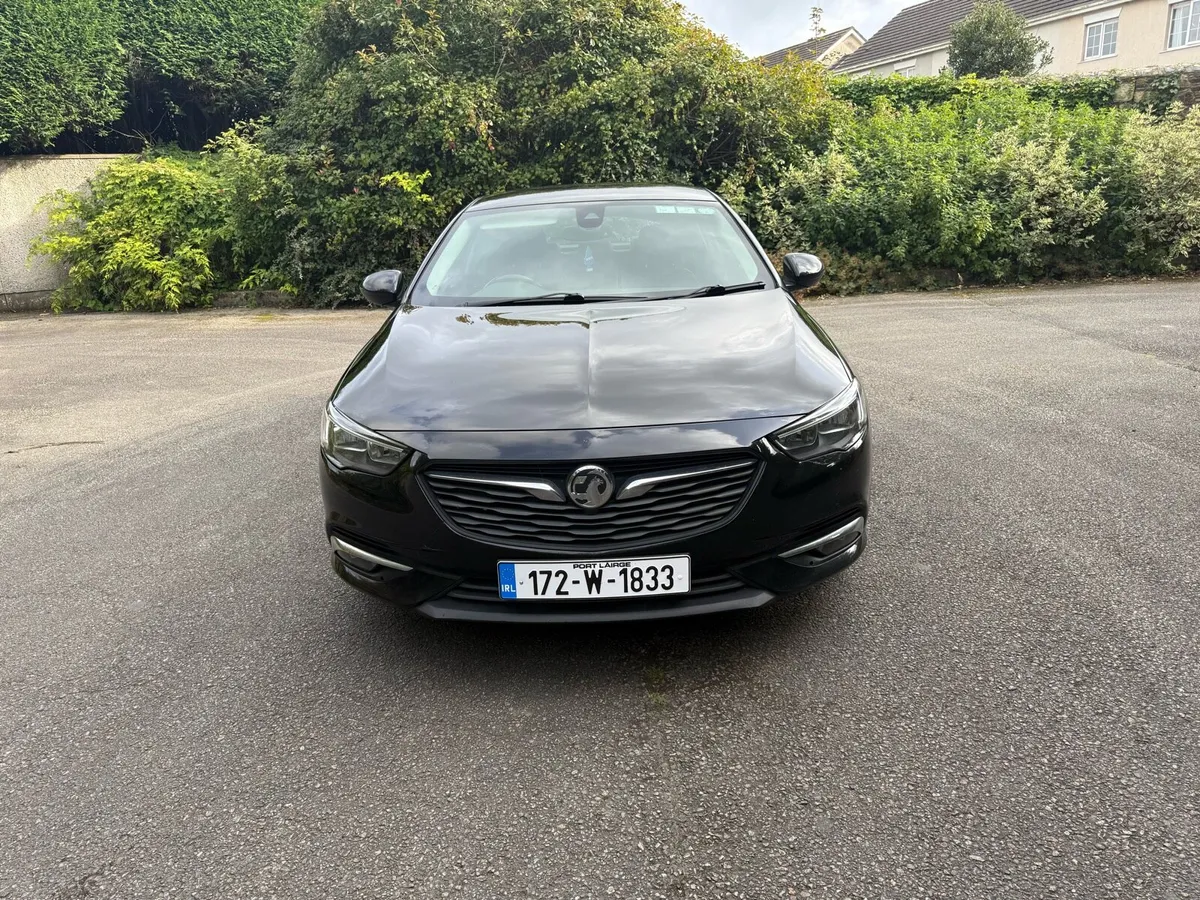 Vauxhall Insignia 1,6TD SRI NAV ECOTEC - Image 2