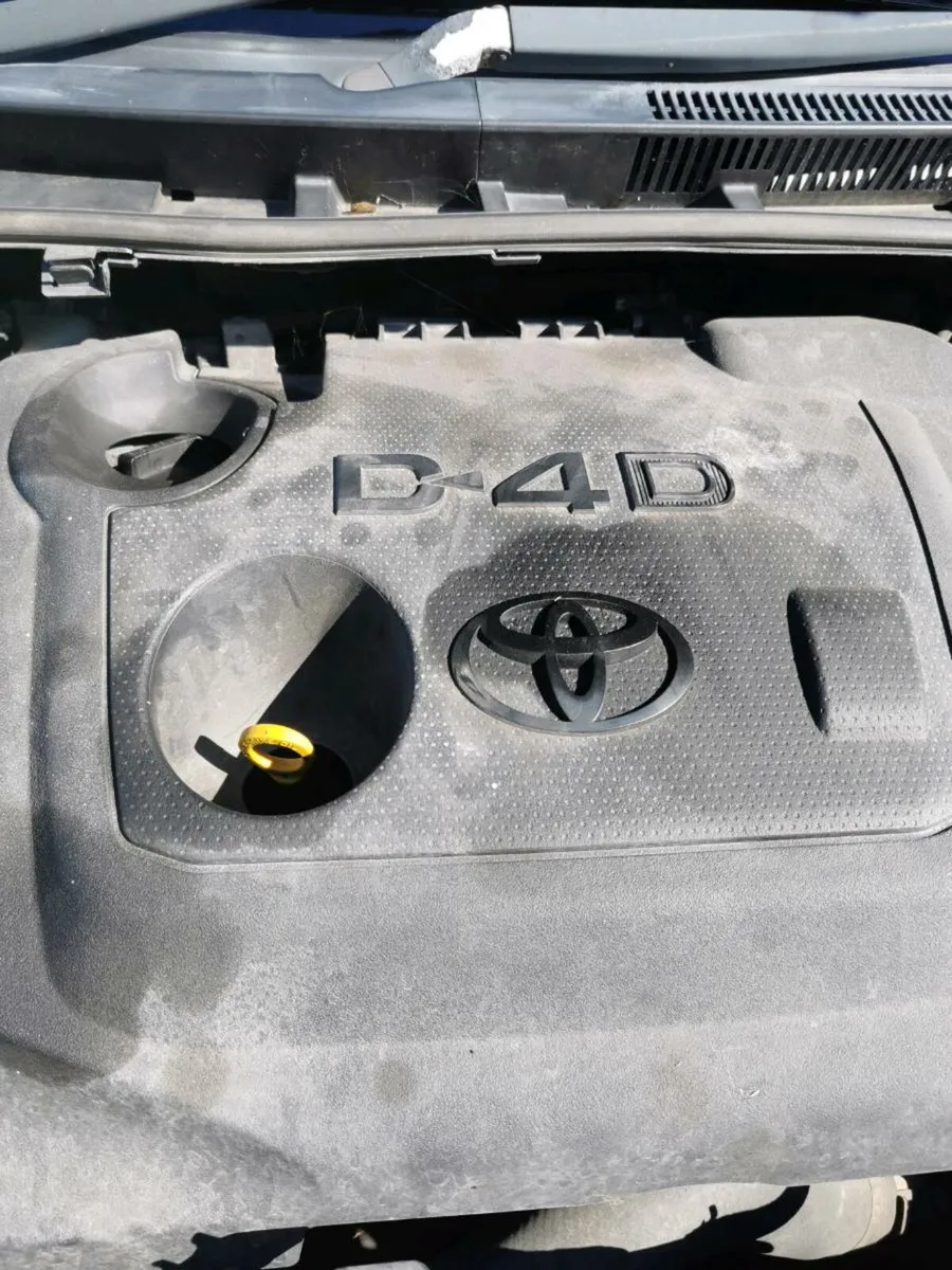 2011 Toyota corolla - Image 3