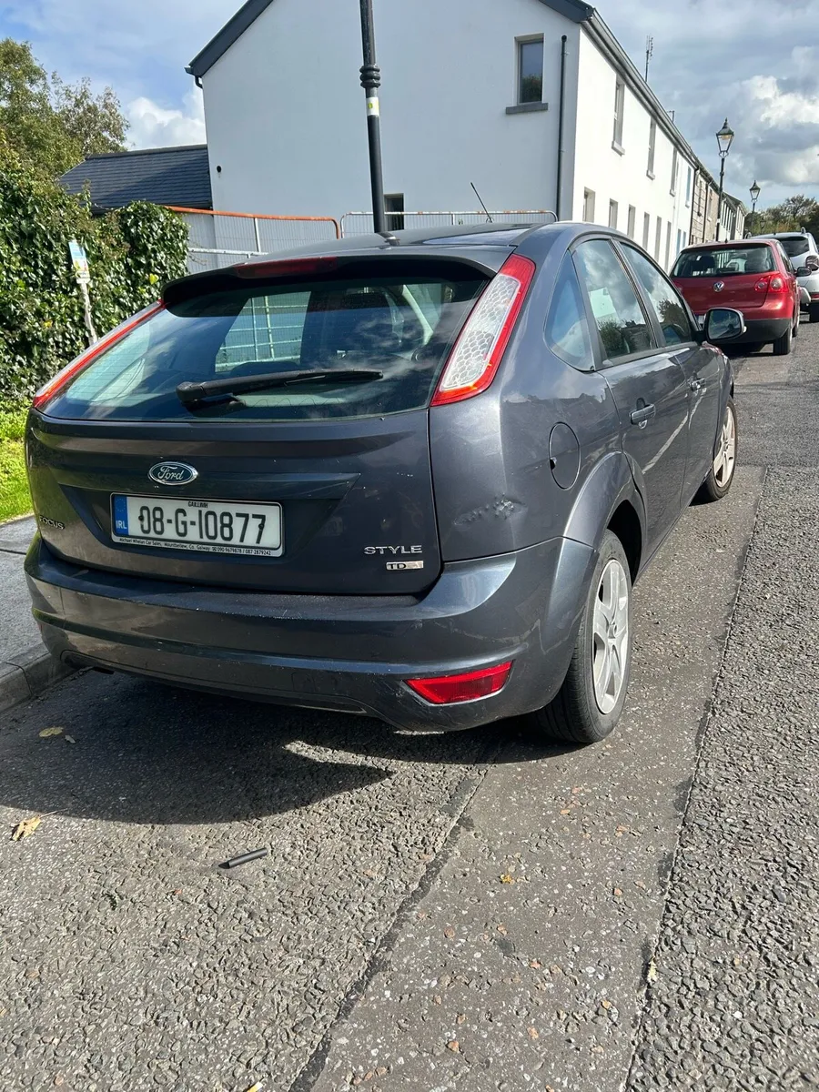 08 Ford Focus - Image 3
