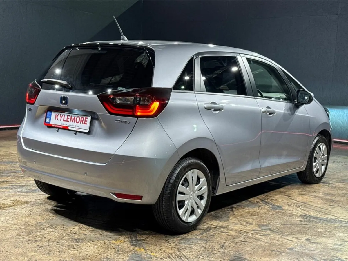 Honda Fit 1.5 HYBRID AUTOMATIC - Image 4