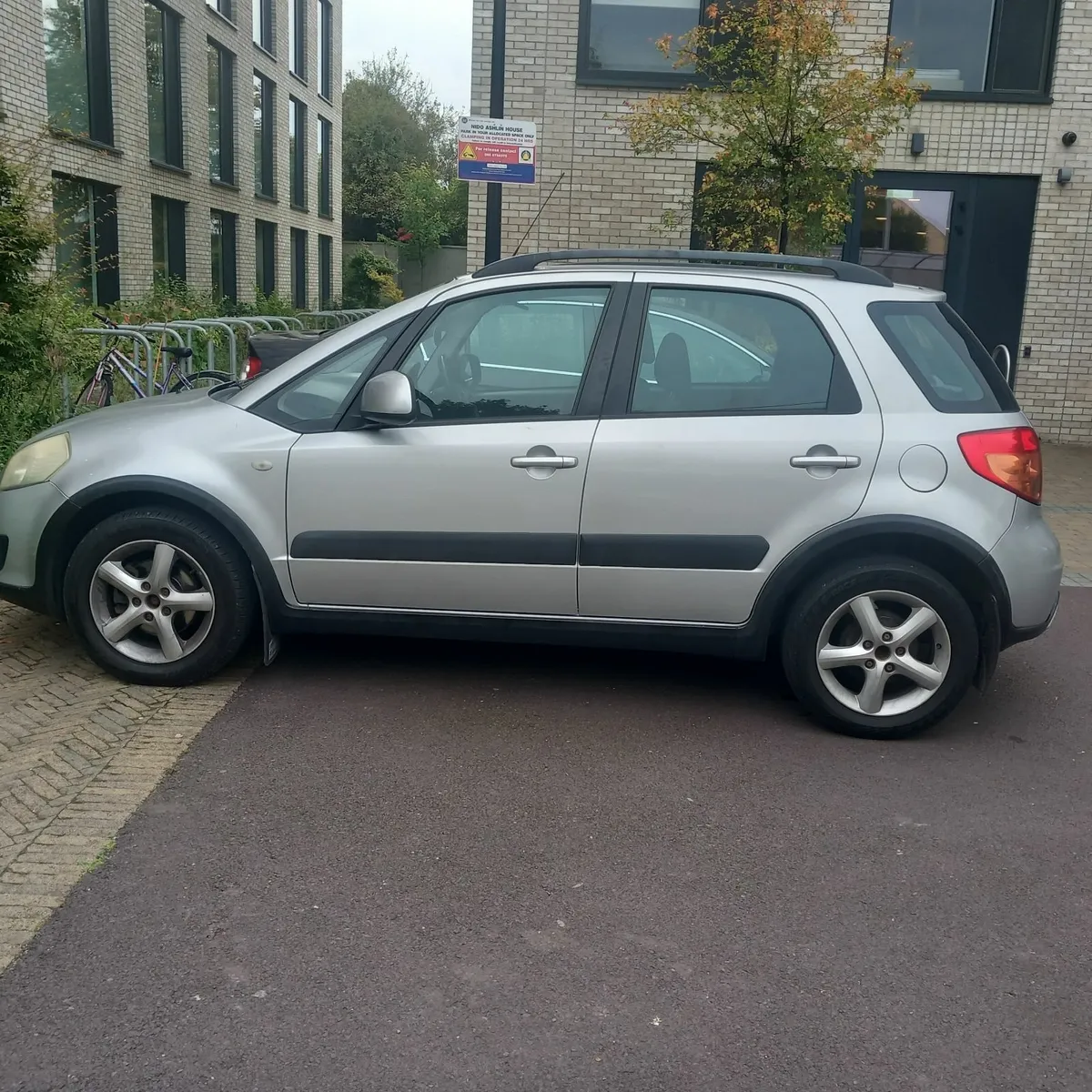 Suzuki SX4 2010 - Image 2