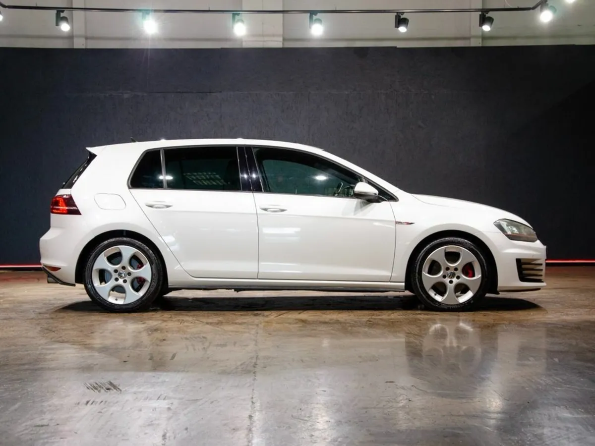 Volkswagen Golf GTI 2.0 DSG - Image 3