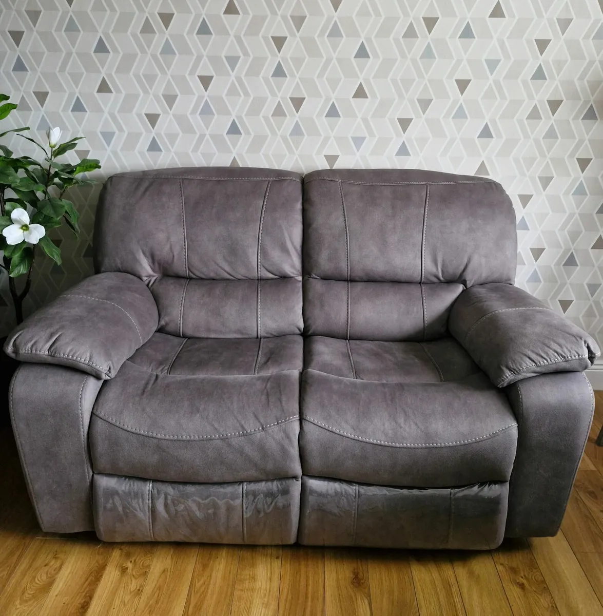 Bradford Sofa - Image 1