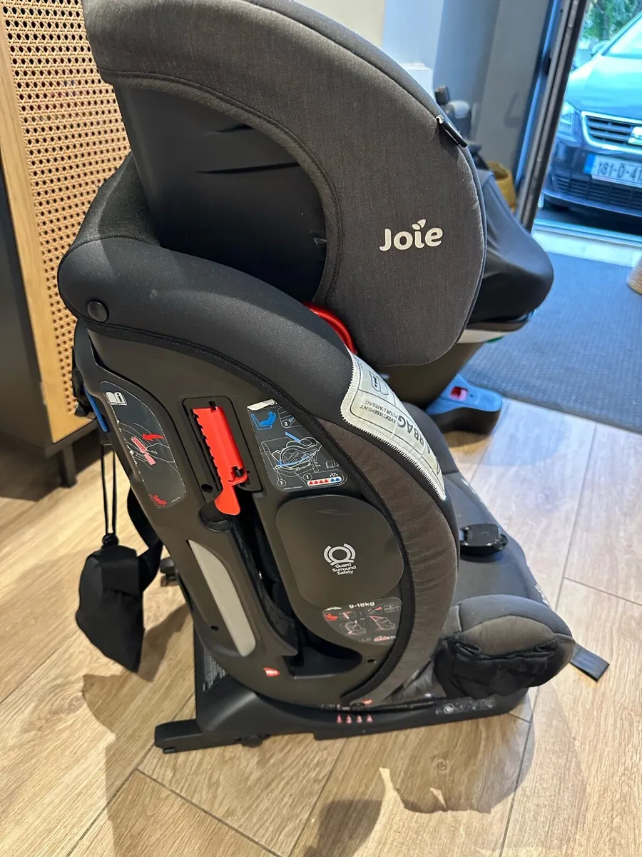 Jolie every stage fx car seat - Image 2