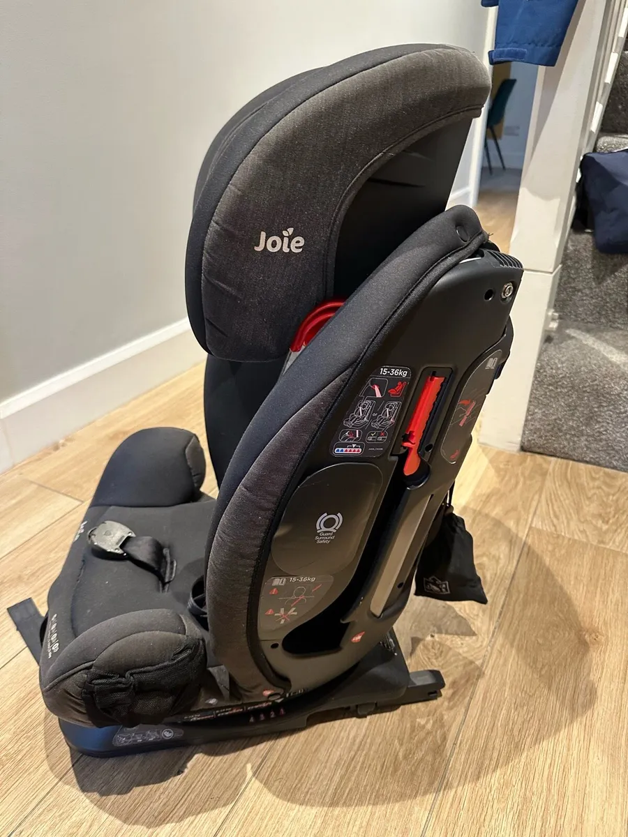 Jolie every stage fx car seat - Image 4