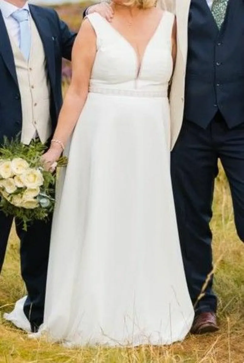 wedding dress - Image 4