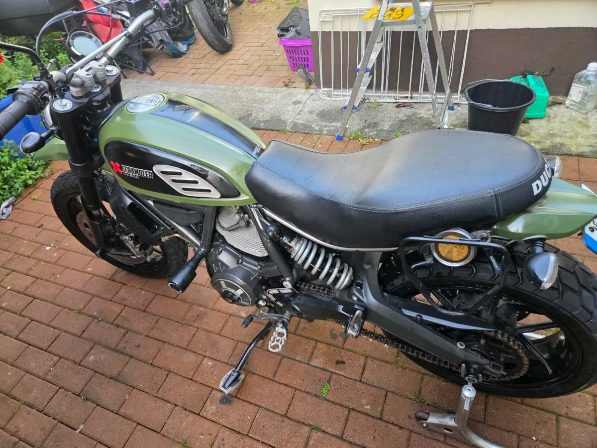 Ducatl monster, scrambler,  900ss - Image 2