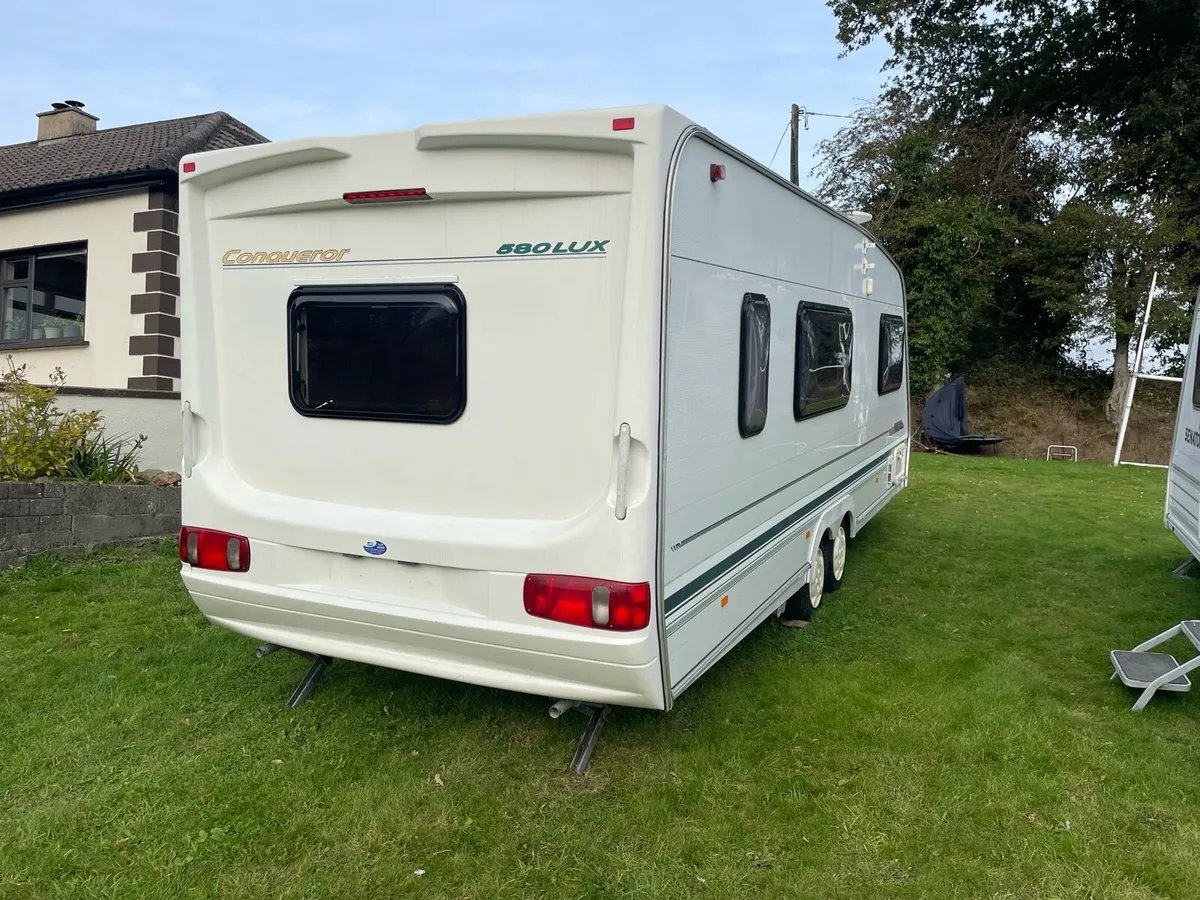 4 birth caravan - Image 4