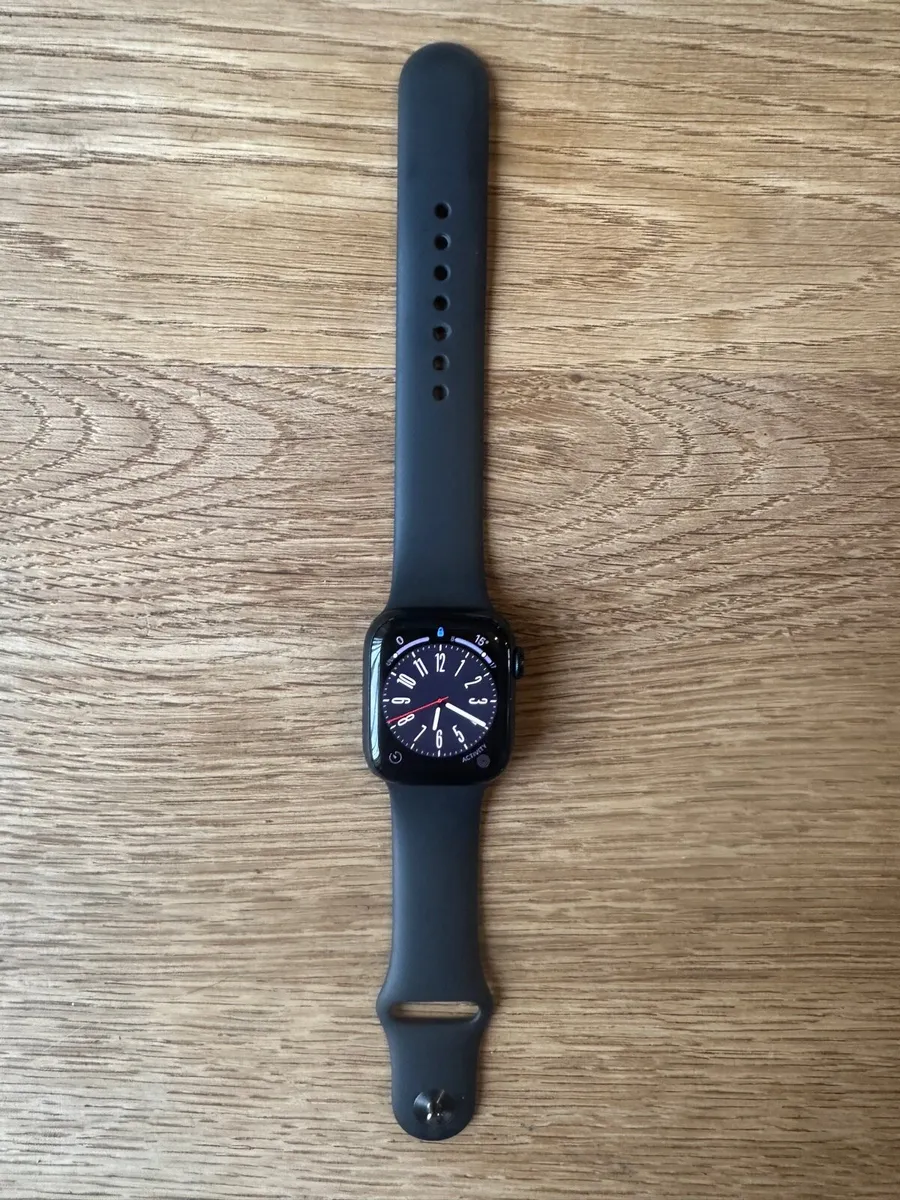 Apple Watch Series 8 - Image 1