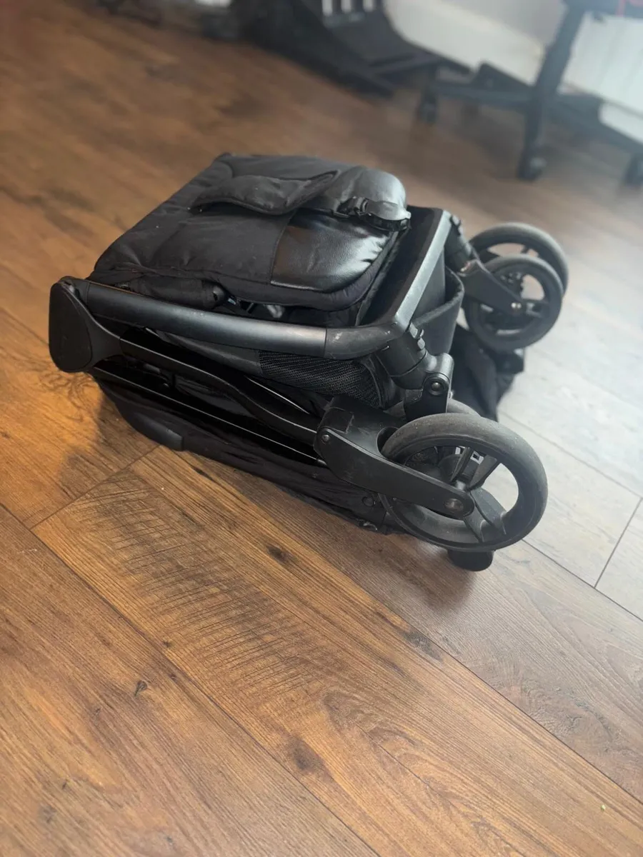 Travel Buggy - Image 1