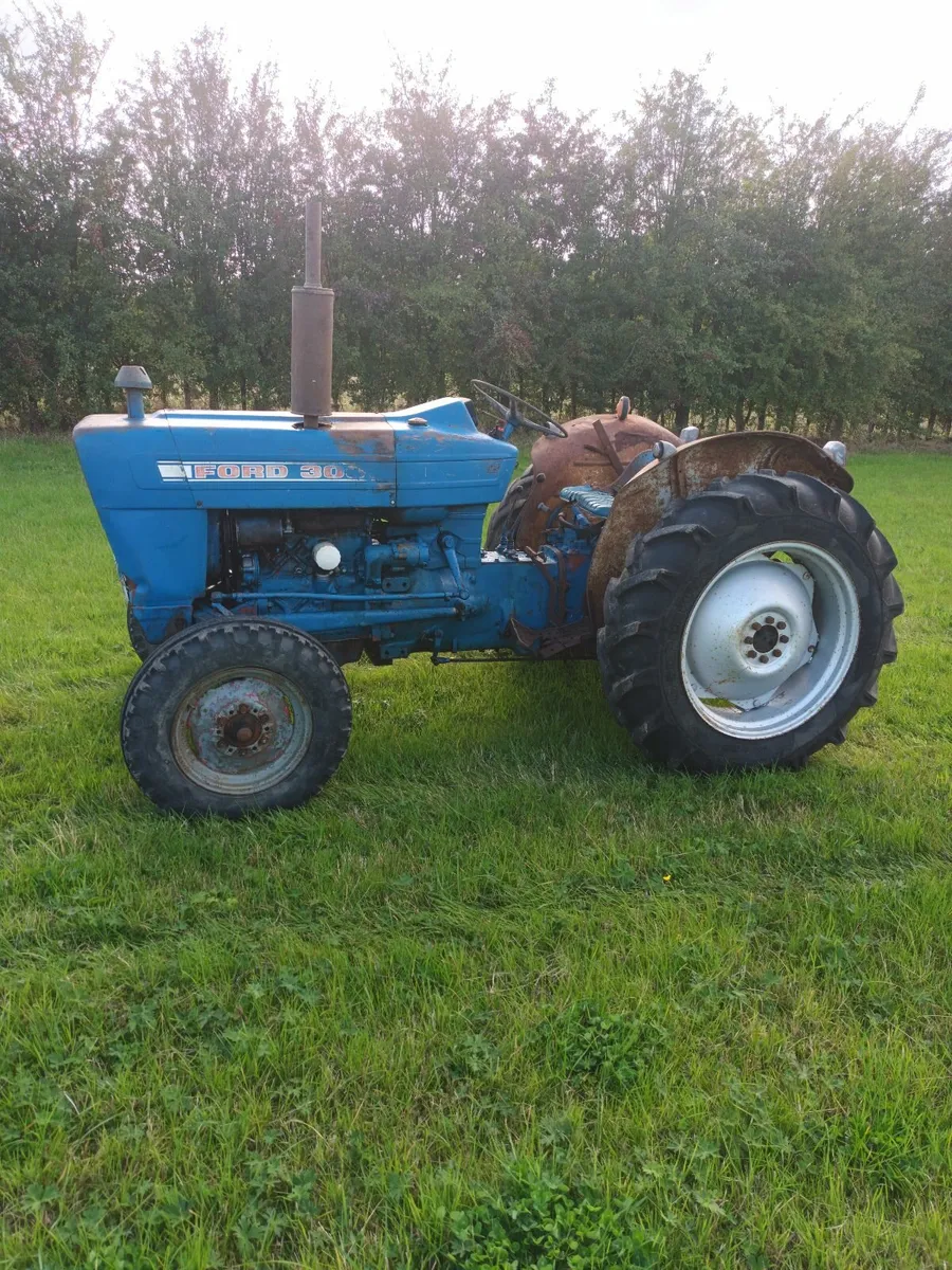 Ford 3000 - Image 1