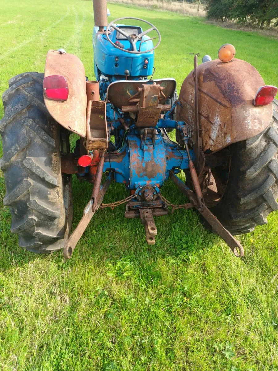 Ford 3000 - Image 4