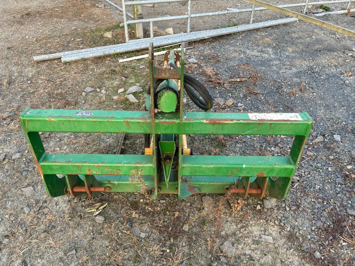 McHale bale splitter - Image 2