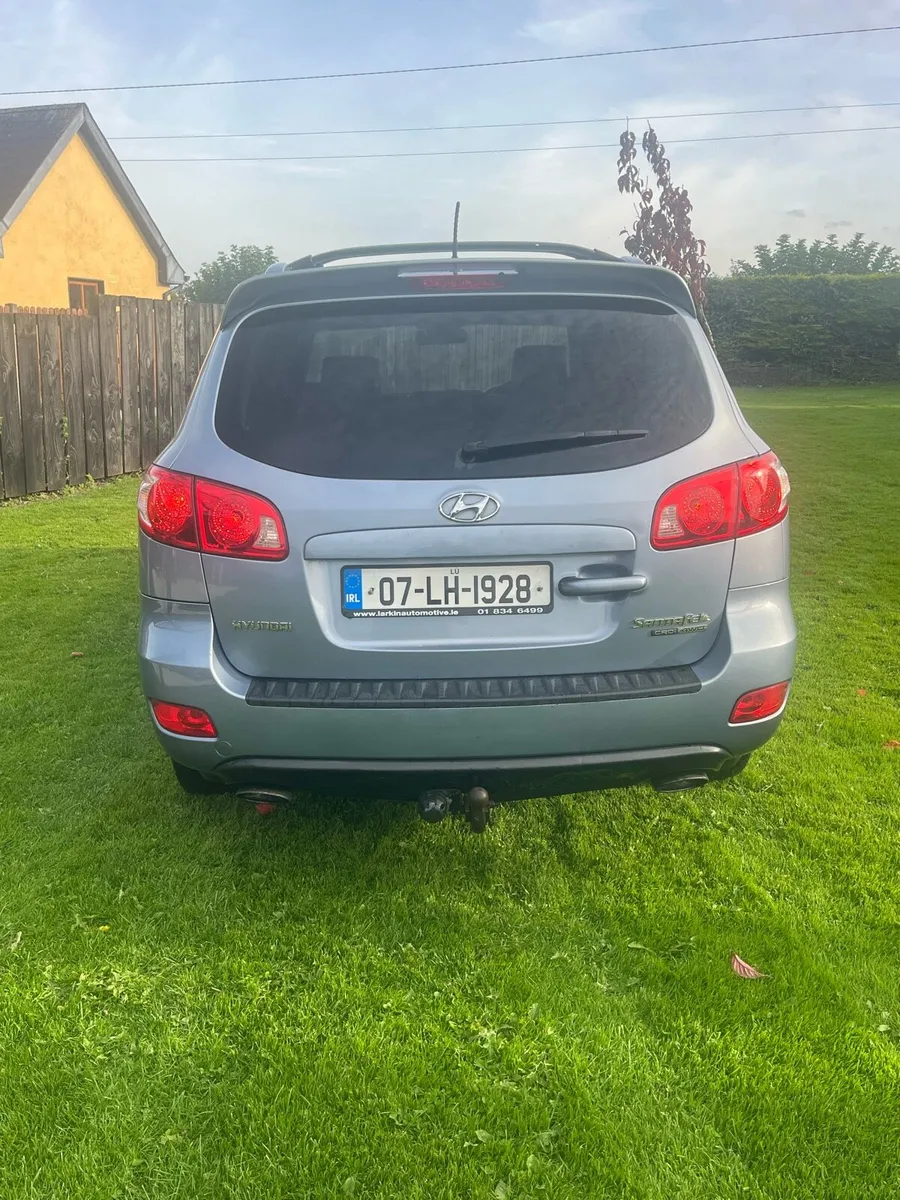 Hyundai Santa Fe 4wd 2 jeeps! - Image 4