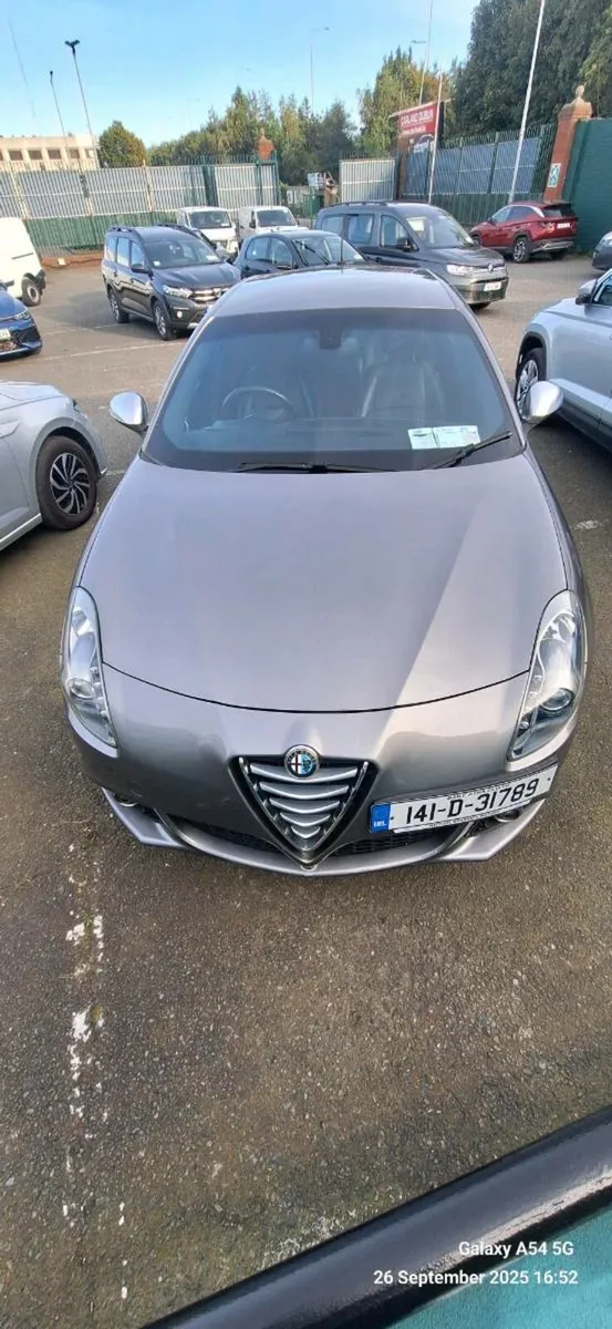 Alpha Romeo Giulietta JTDM 2.0 diesel - exclusive - Image 1